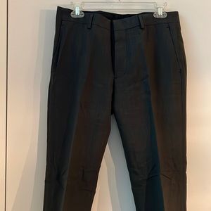 Like new, 4 seasons, Men’s Bonobos Italian Stretch Wool Dress Pants in Charcoal